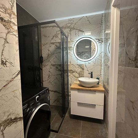 Luxury Apartaments Klimatyzacja 1 Радом Екстериор снимка